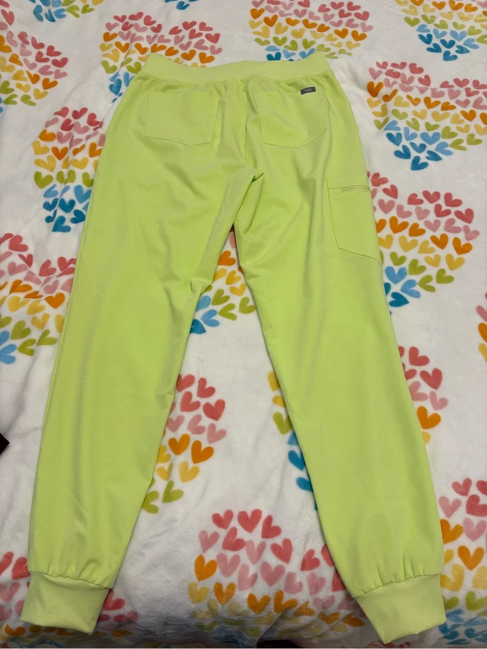 💚 Figs Lime Green Scrub Pants 💚 - Picture 5 of 5